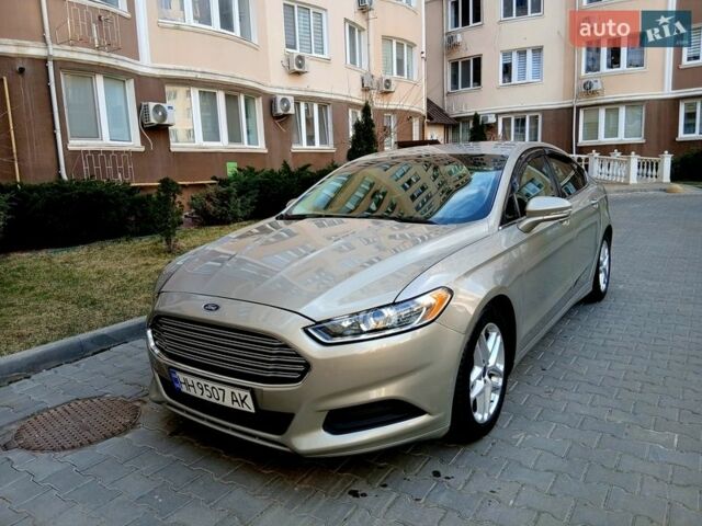 Бежевый Форд Фьюжн, объемом двигателя 2.49 л и пробегом 162 тыс. км за 9300 $, фото 1 на Automoto.ua