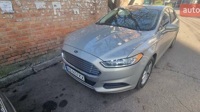 Бежевий Форд Фьюжен, об'ємом двигуна 2.5 л та пробігом 195 тис. км за 10700 $, фото 1 на Automoto.ua