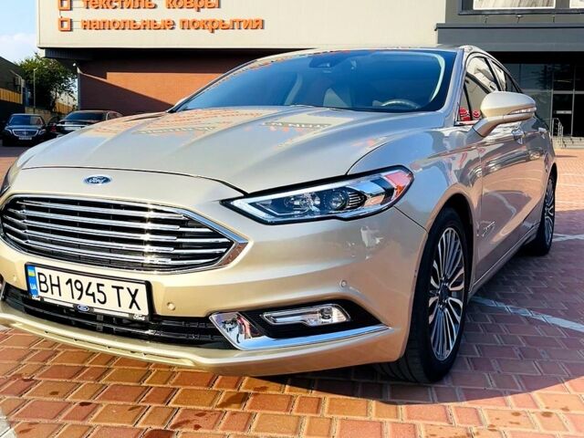 Бежевий Форд Фьюжен, об'ємом двигуна 2 л та пробігом 164 тис. км за 13500 $, фото 1 на Automoto.ua