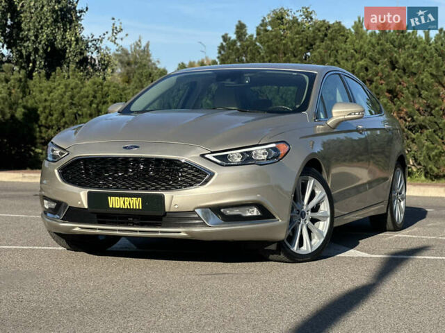 Бежевый Форд Фьюжн, объемом двигателя 2 л и пробегом 144 тыс. км за 13300 $, фото 1 на Automoto.ua