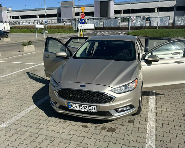 Форд Фьюжн 2017 в Киеве на Automoto.ua Бежевый Форд Фьюжн, объемом двигателя 2.5 л и пробегом 170 тыс. км за 14500 $, фото 1 на Automoto.ua