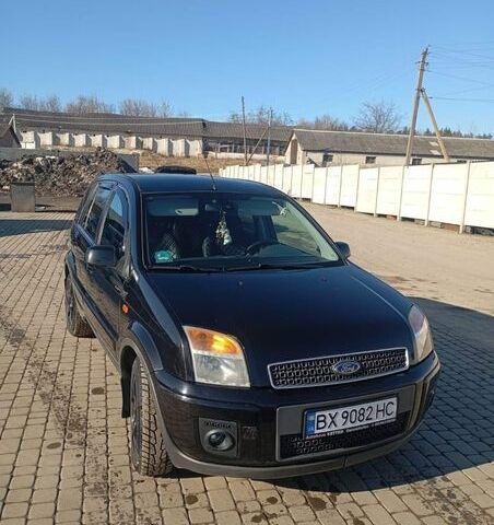 Черный Форд Фьюжн, объемом двигателя 1.56 л и пробегом 315 тыс. км за 5200 $, фото 1 на Automoto.ua