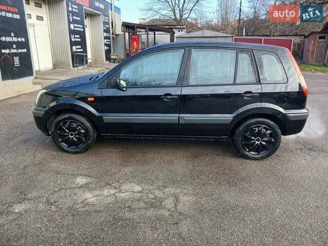 Черный Форд Фьюжн, объемом двигателя 1.4 л и пробегом 185 тыс. км за 5100 $, фото 1 на Automoto.ua