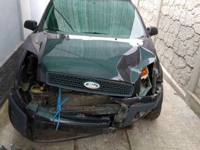 Черный Форд Фьюжн, объемом двигателя 1.4 л и пробегом 198 тыс. км за 2000 $, фото 1 на Automoto.ua