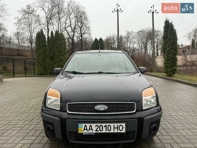 Черный Форд Фьюжн, объемом двигателя 1.6 л и пробегом 147 тыс. км за 4300 $, фото 1 на Automoto.ua