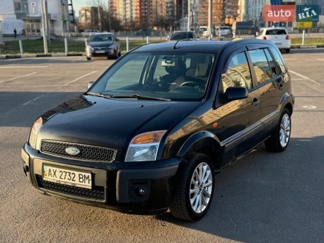 Черный Форд Фьюжн, объемом двигателя 1.39 л и пробегом 233 тыс. км за 2200 $, фото 1 на Automoto.ua