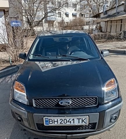 Чорний Форд Фьюжен, об'ємом двигуна 1.4 л та пробігом 240 тис. км за 5500 $, фото 1 на Automoto.ua