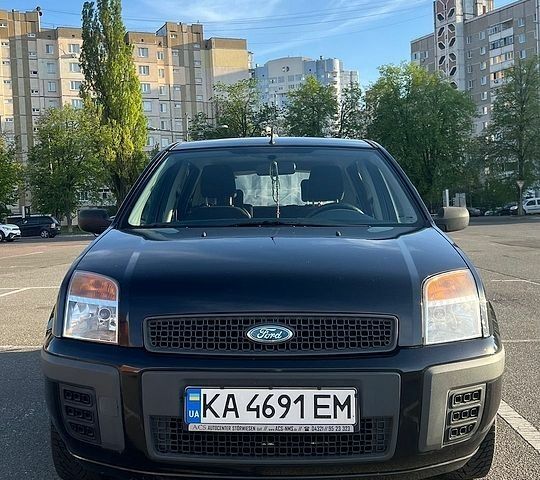 Чорний Форд Фьюжен, об'ємом двигуна 1.39 л та пробігом 193 тис. км за 2600 $, фото 1 на Automoto.ua