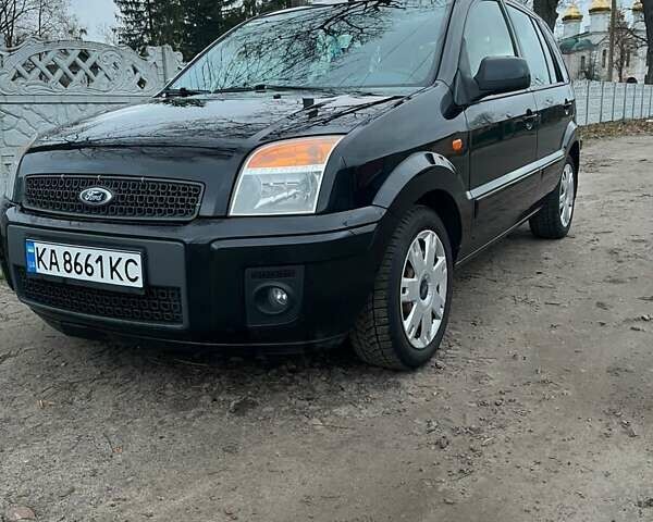 Черный Форд Фьюжн, объемом двигателя 1.4 л и пробегом 141 тыс. км за 5500 $, фото 1 на Automoto.ua