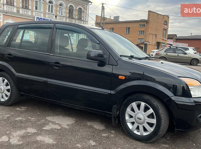 Форд Фьюжн 2011 в Нежине на Automoto.ua Черный Форд Фьюжн, объемом двигателя 1.6 л и пробегом 143 тыс. км за 6500 $, фото 1 на Automoto.ua