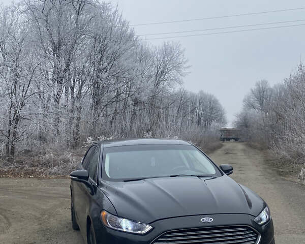 Черный Форд Фьюжн, объемом двигателя 2 л и пробегом 190 тыс. км за 10500 $, фото 1 на Automoto.ua