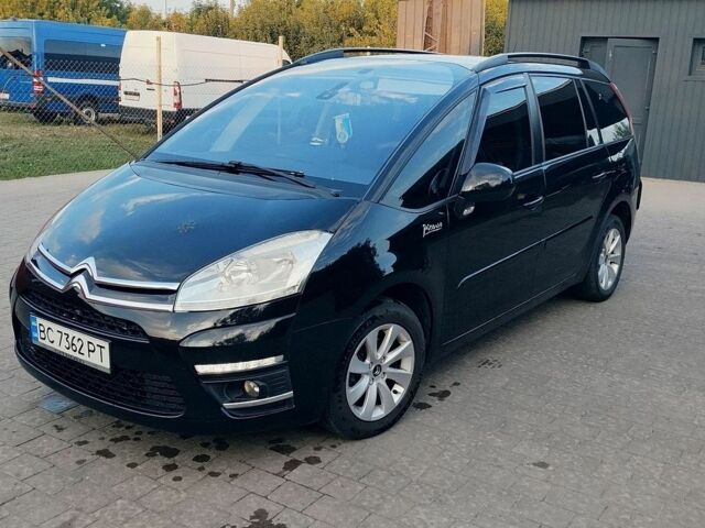 Чорний Форд Фьюжен, об'ємом двигуна 2 л та пробігом 275 тис. км за 7900 $, фото 1 на Automoto.ua