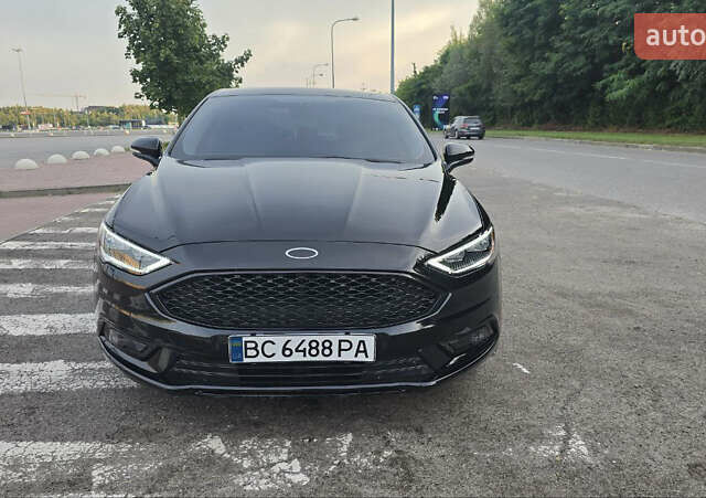 Черный Форд Фьюжн, объемом двигателя 2 л и пробегом 178 тыс. км за 14000 $, фото 1 на Automoto.ua