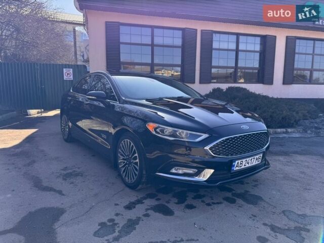 Черный Форд Фьюжн, объемом двигателя 2 л и пробегом 130 тыс. км за 15000 $, фото 1 на Automoto.ua