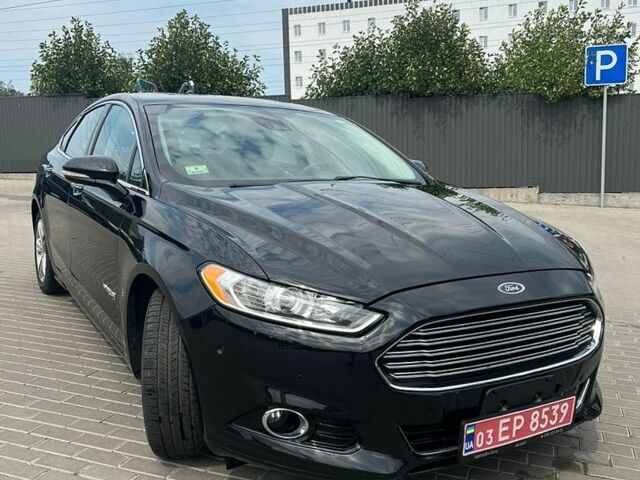 Чорний Форд Фьюжен, об'ємом двигуна 2 л та пробігом 182 тис. км за 12400 $, фото 1 на Automoto.ua