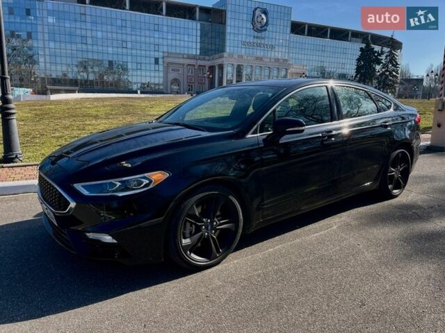 Черный Форд Фьюжн, объемом двигателя 2.7 л и пробегом 145 тыс. км за 15299 $, фото 1 на Automoto.ua