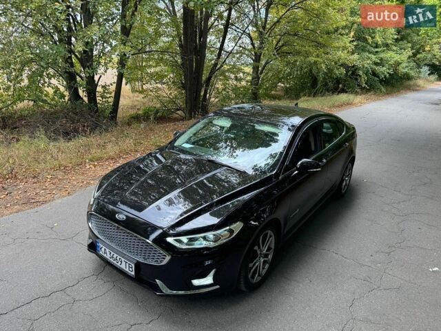 Чорний Форд Фьюжен, об'ємом двигуна 2 л та пробігом 167 тис. км за 16800 $, фото 1 на Automoto.ua