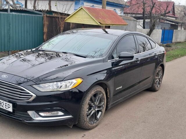 Черный Форд Фьюжн, объемом двигателя 2 л и пробегом 150 тыс. км за 16299 $, фото 1 на Automoto.ua