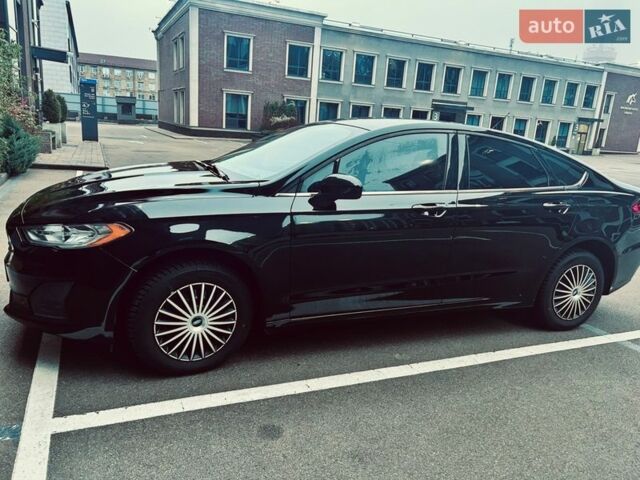 Черный Форд Фьюжн, объемом двигателя 2.49 л и пробегом 125 тыс. км за 15000 $, фото 1 на Automoto.ua