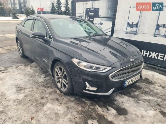 Чорний Форд Фьюжен, об'ємом двигуна 2 л та пробігом 154 тис. км за 12999 $, фото 1 на Automoto.ua