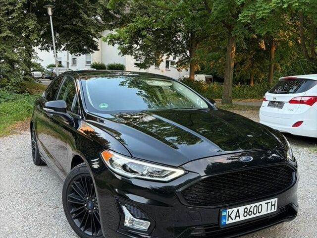 Чорний Форд Фьюжен, об'ємом двигуна 2 л та пробігом 155 тис. км за 13900 $, фото 1 на Automoto.ua