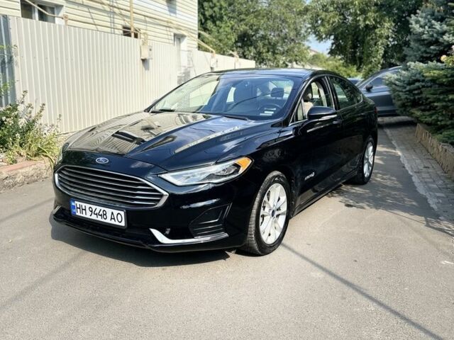 Чорний Форд Фьюжен, об'ємом двигуна 2 л та пробігом 147 тис. км за 18050 $, фото 1 на Automoto.ua