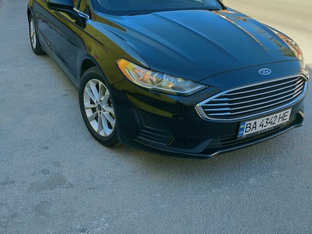 Черный Форд Фьюжн, объемом двигателя 1.5 л и пробегом 95 тыс. км за 12000 $, фото 1 на Automoto.ua