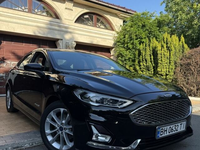 Черный Форд Фьюжн, объемом двигателя 2 л и пробегом 124 тыс. км за 15500 $, фото 1 на Automoto.ua