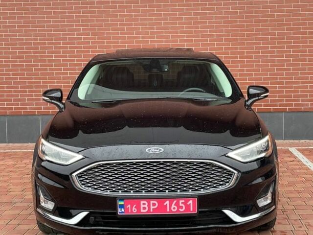 Чорний Форд Фьюжен, об'ємом двигуна 2 л та пробігом 127 тис. км за 14600 $, фото 1 на Automoto.ua