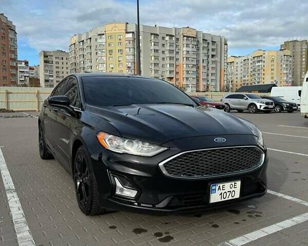 Чорний Форд Фьюжен, об'ємом двигуна 2 л та пробігом 118 тис. км за 12400 $, фото 1 на Automoto.ua