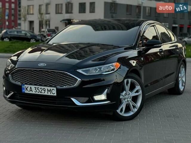Черный Форд Фьюжн, объемом двигателя 2 л и пробегом 114 тыс. км за 9900 $, фото 1 на Automoto.ua