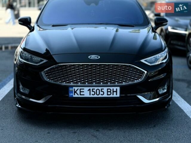 Черный Форд Фьюжн, объемом двигателя 2 л и пробегом 80 тыс. км за 14800 $, фото 1 на Automoto.ua
