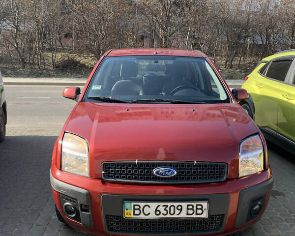Красный Форд Фьюжн, объемом двигателя 1.39 л и пробегом 99 тыс. км за 5499 $, фото 1 на Automoto.ua
