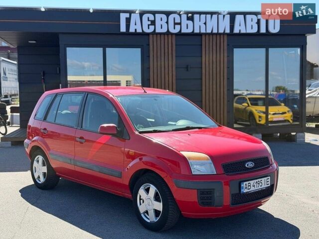 Червоний Форд Фьюжен, об'ємом двигуна 1.4 л та пробігом 187 тис. км за 2999 $, фото 1 на Automoto.ua