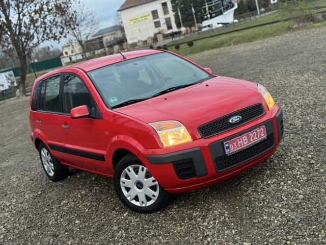 Красный Форд Фьюжн, объемом двигателя 1.4 л и пробегом 195 тыс. км за 4750 $, фото 1 на Automoto.ua