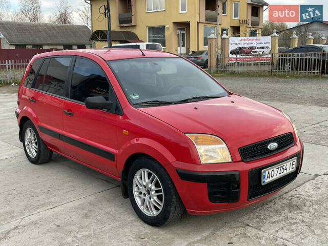 Червоний Форд Фьюжен, об'ємом двигуна 1.2 л та пробігом 210 тис. км за 3950 $, фото 1 на Automoto.ua