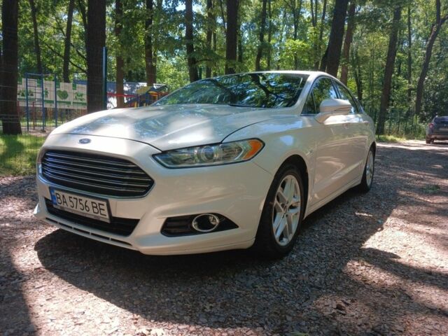 Красный Форд Фьюжн, объемом двигателя 1.2 л и пробегом 161 тыс. км за 9950 $, фото 1 на Automoto.ua