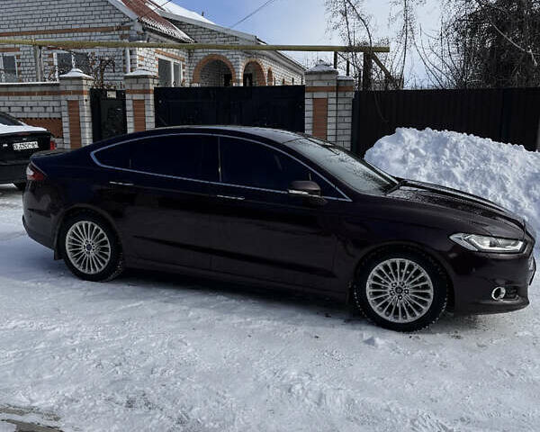 Красный Форд Фьюжн, объемом двигателя 2 л и пробегом 170 тыс. км за 9800 $, фото 1 на Automoto.ua