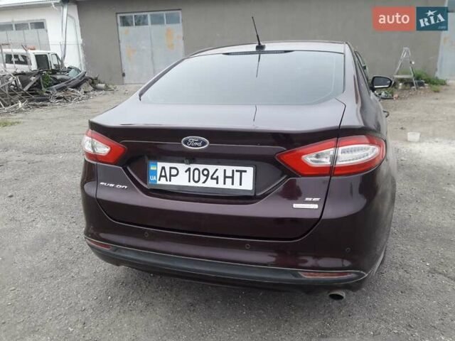 Красный Форд Фьюжн, объемом двигателя 1.6 л и пробегом 242 тыс. км за 6000 $, фото 1 на Automoto.ua