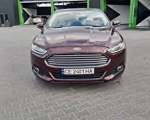 Красный Форд Фьюжн, объемом двигателя 2 л и пробегом 161 тыс. км за 10999 $, фото 1 на Automoto.ua