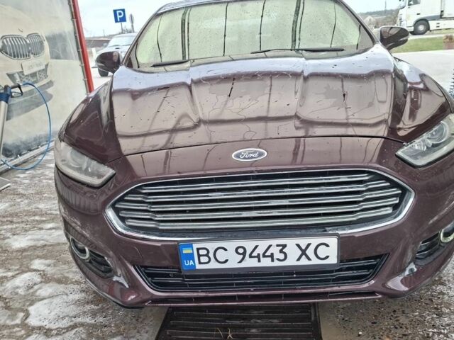 Красный Форд Фьюжн, объемом двигателя 1.6 л и пробегом 240 тыс. км за 7800 $, фото 1 на Automoto.ua