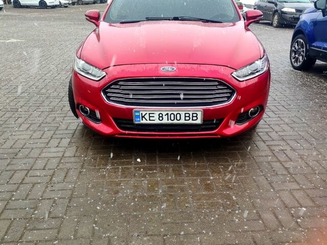 Красный Форд Фьюжн, объемом двигателя 1.6 л и пробегом 249 тыс. км за 8800 $, фото 1 на Automoto.ua