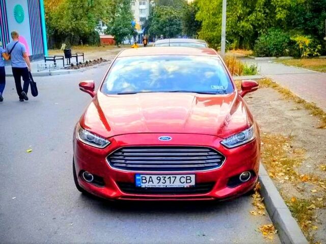 Красный Форд Фьюжн, объемом двигателя 2.5 л и пробегом 16500 тыс. км за 9000 $, фото 1 на Automoto.ua