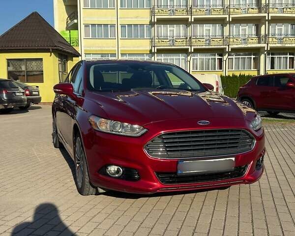 Форд Фьюжн 2013 в Львове на Automoto.ua Красный Форд Фьюжн, объемом двигателя 2 л и пробегом 121 тыс. км за 12500 $, фото 1 на Automoto.ua