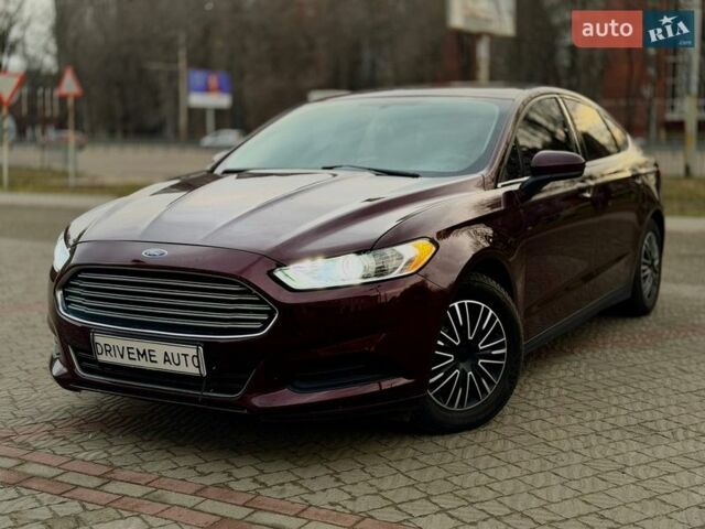 Красный Форд Фьюжн, объемом двигателя 2.49 л и пробегом 151 тыс. км за 8499 $, фото 1 на Automoto.ua