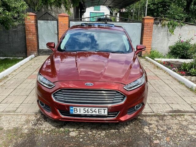 Червоний Форд Фьюжен, об'ємом двигуна 2 л та пробігом 130 тис. км за 10000 $, фото 1 на Automoto.ua