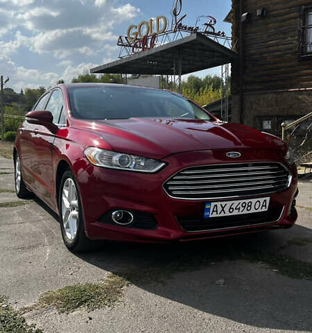 Красный Форд Фьюжн, объемом двигателя 2.5 л и пробегом 180 тыс. км за 9900 $, фото 1 на Automoto.ua