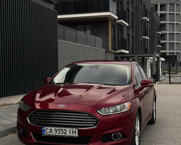 Червоний Форд Фьюжен, об'ємом двигуна 2 л та пробігом 236 тис. км за 10800 $, фото 1 на Automoto.ua