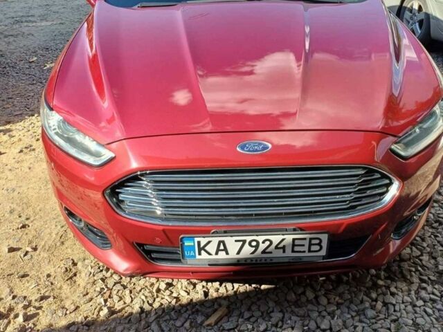 Червоний Форд Фьюжен, об'ємом двигуна 2 л та пробігом 177 тис. км за 10700 $, фото 1 на Automoto.ua