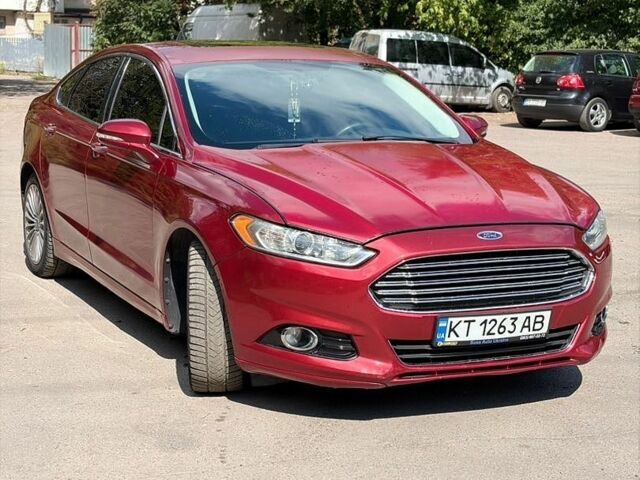 Червоний Форд Фьюжен, об'ємом двигуна 2 л та пробігом 211 тис. км за 8500 $, фото 1 на Automoto.ua